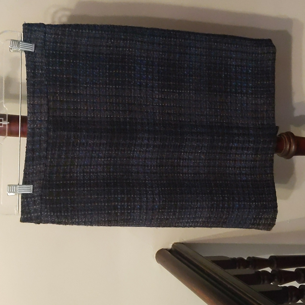 Ann Taylor navy pencil skirt size 6